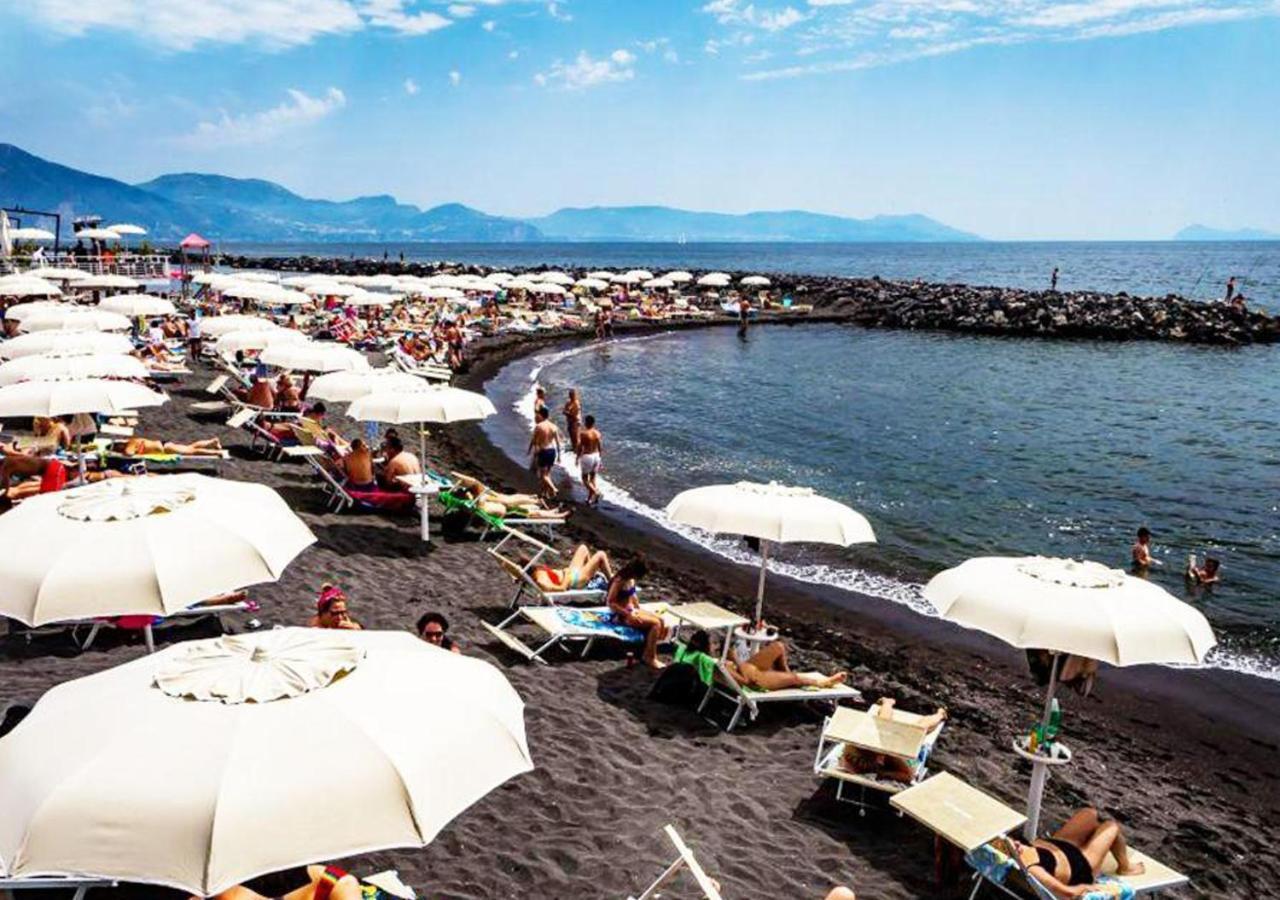 Villa Oplonti - Tra Napoli, Pompei E Sorrento Торре-Аннунціата Екстер'єр фото
