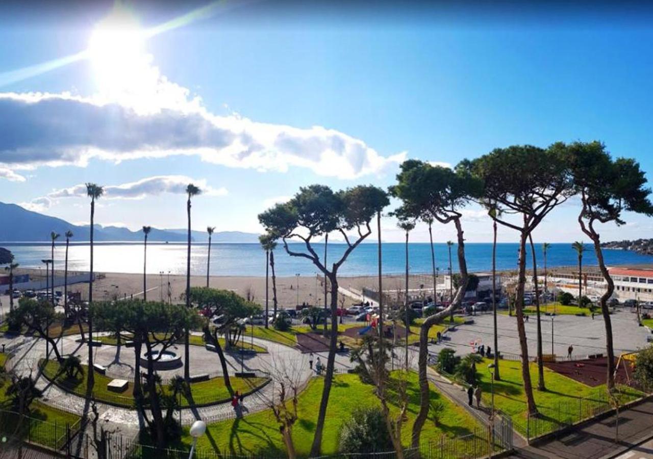 Villa Oplonti - Tra Napoli, Pompei E Sorrento Торре-Аннунціата Екстер'єр фото